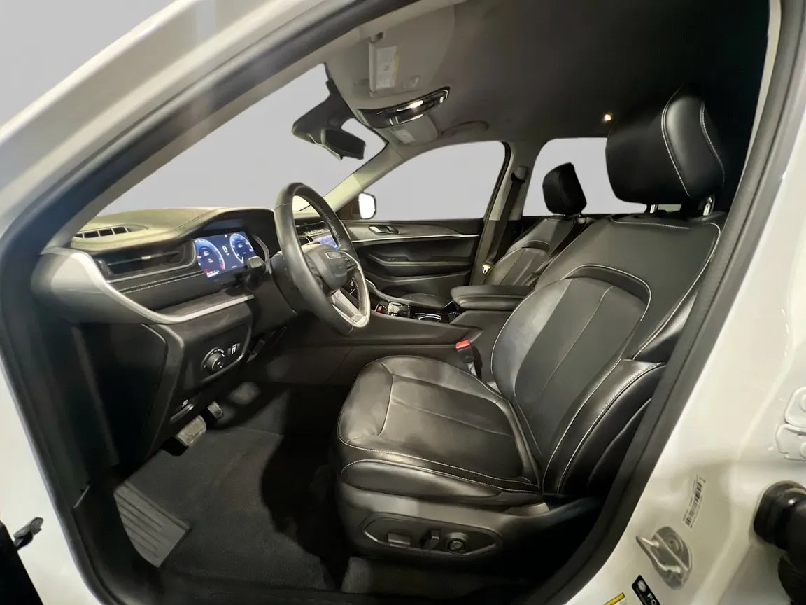 2022 Jeep Grand Cherokee L Limited - Photo 16