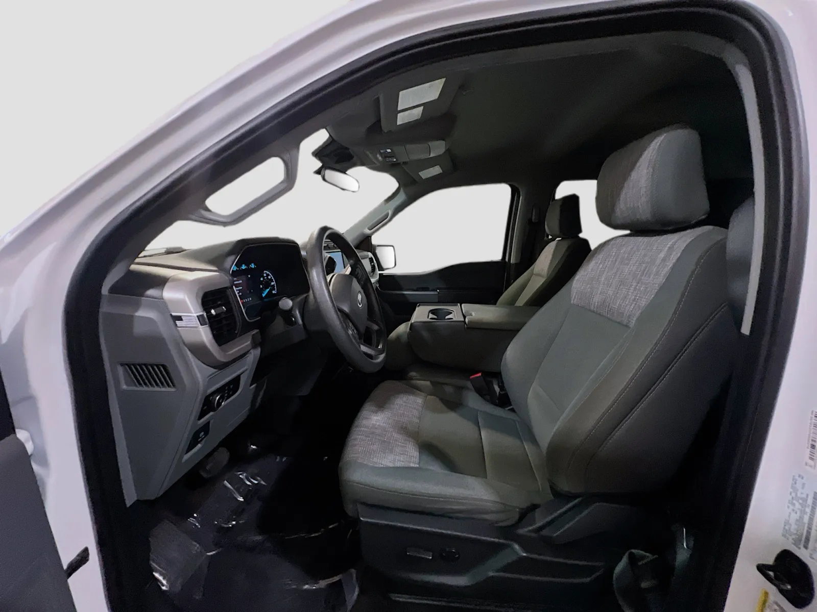 2023 Ford F-150 XLT - Photo 14