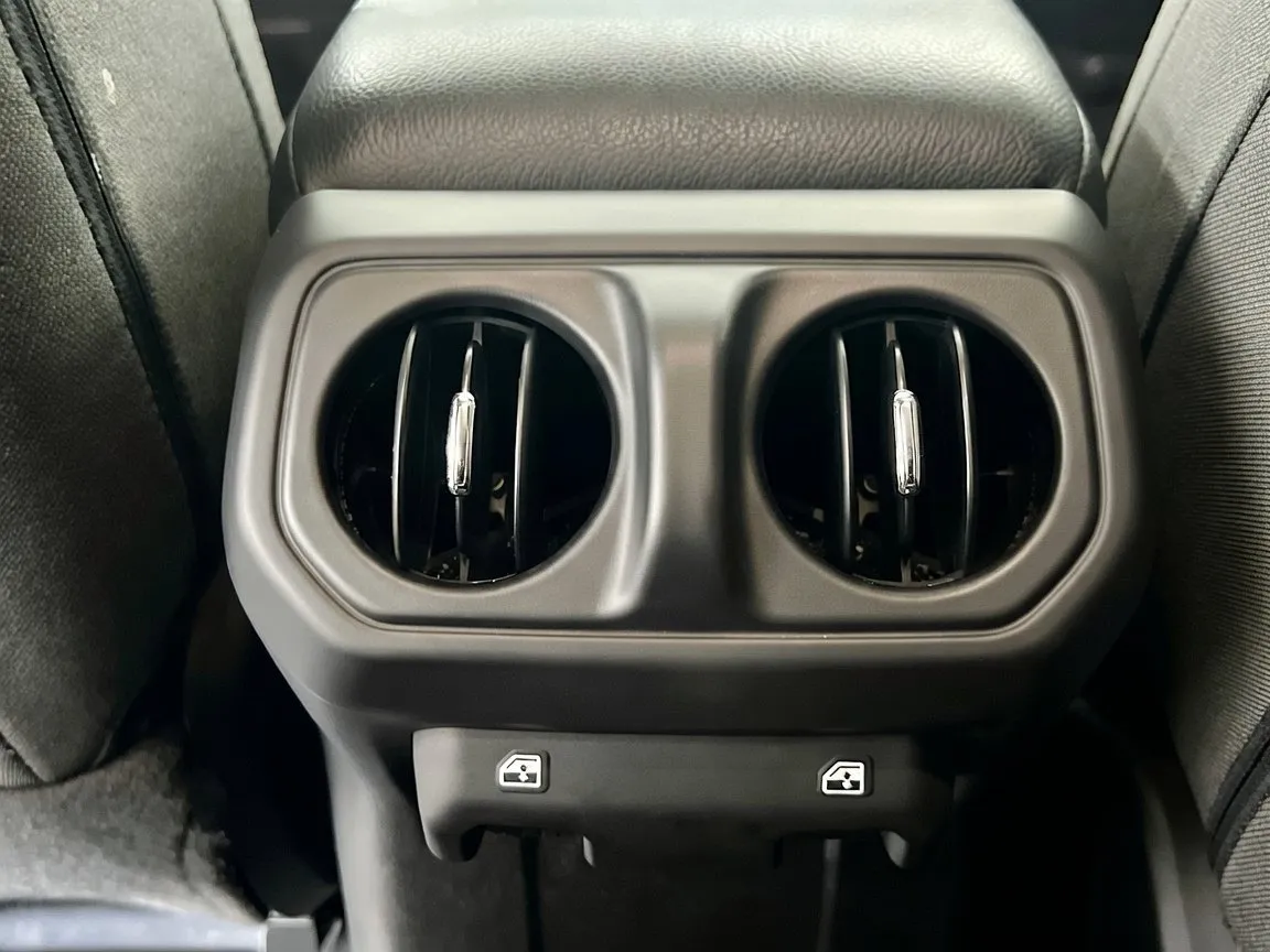 2024 Jeep Wrangler 4xe Willys 4XE - Photo 17