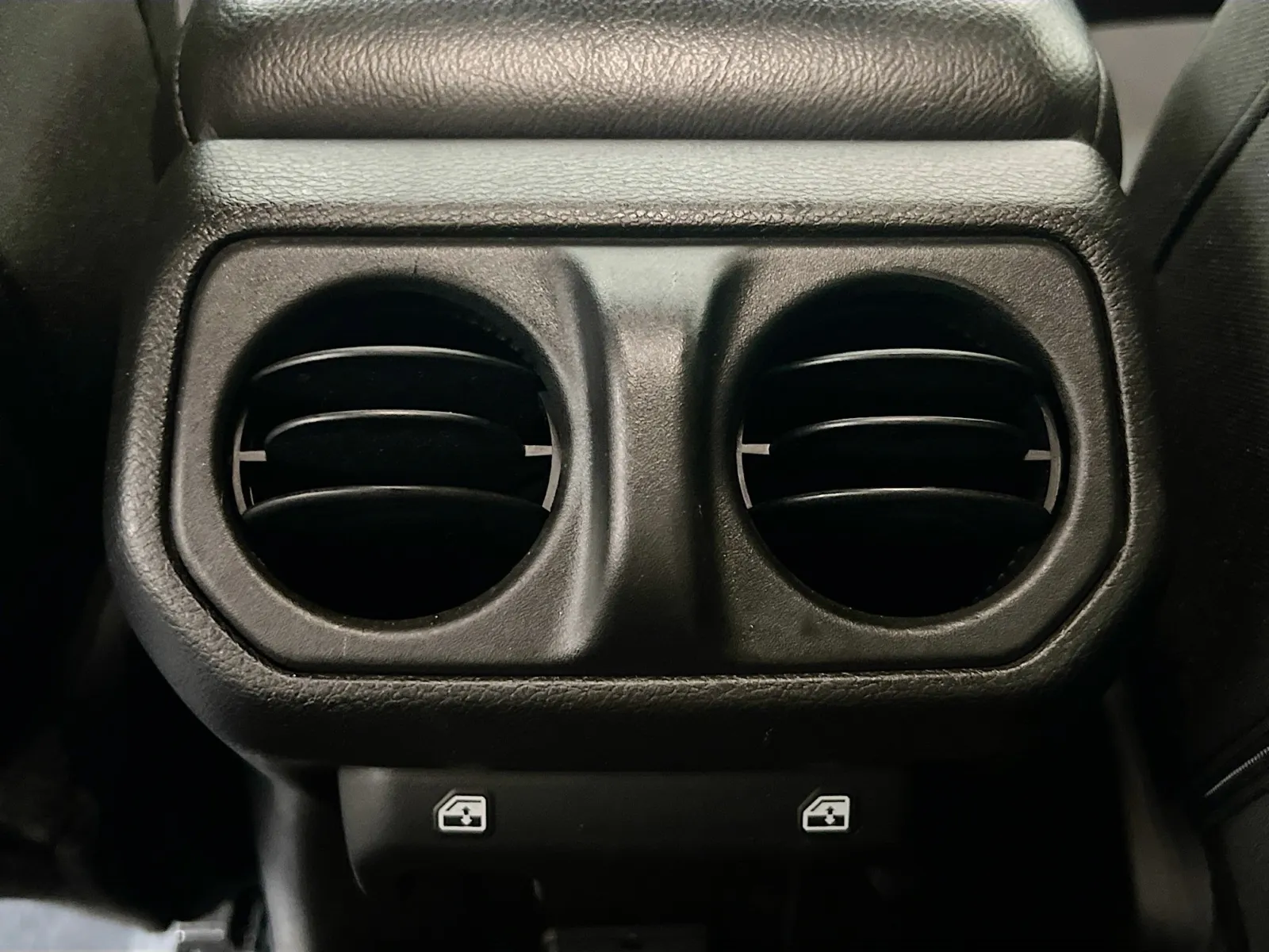 2023 Jeep Wrangler 4xe Willys 4XE - Photo 18