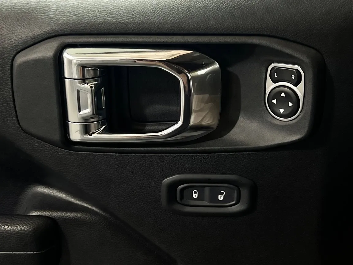 2023 Jeep Wrangler 4xe Willys 4XE - Photo 14