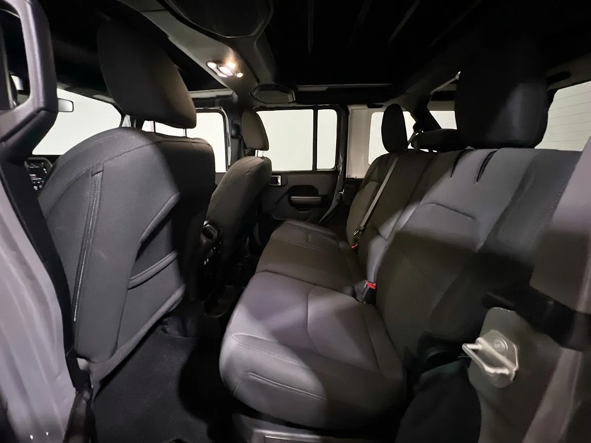 2023 Jeep Wrangler 4xe Willys 4XE - Photo 17