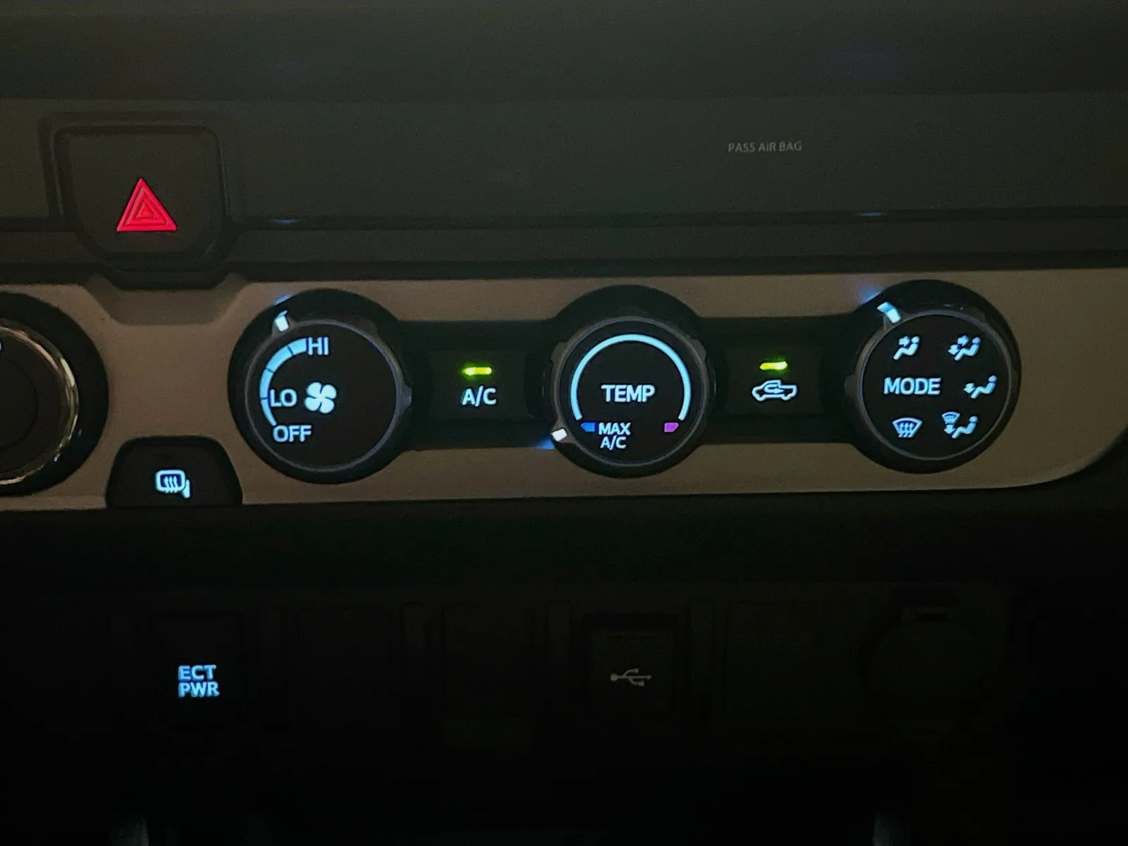 2023 Toyota Tacoma SR - Photo 11
