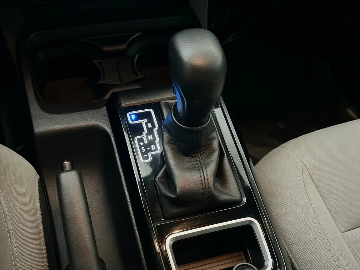 2023 Toyota Tacoma SR - Photo 12