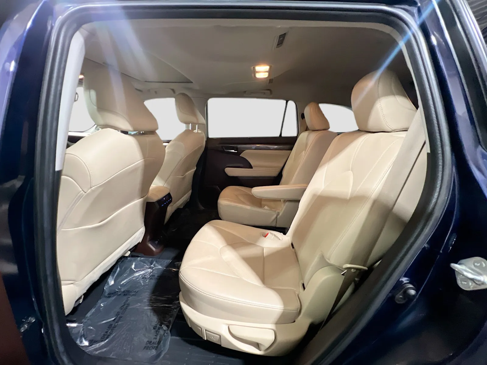2021 Toyota Highlander Limited - Photo 19