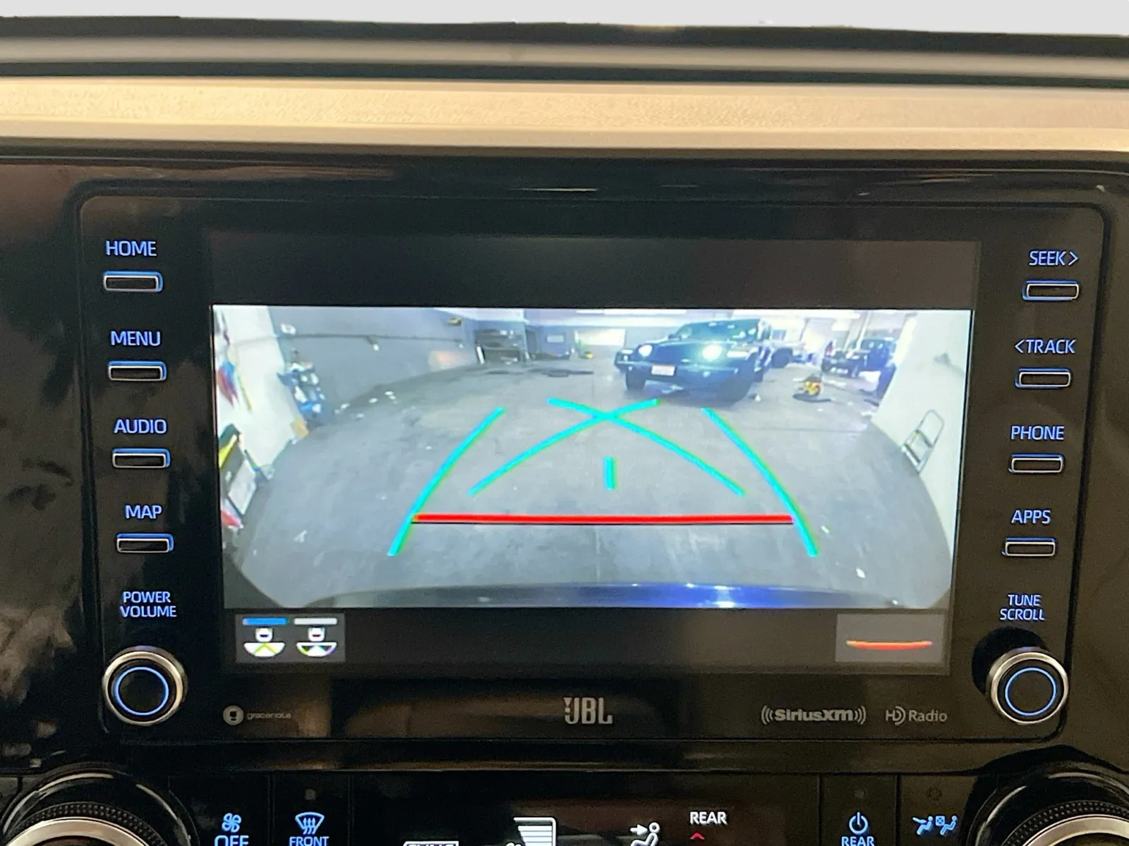 2021 Toyota Highlander Limited - Photo 10
