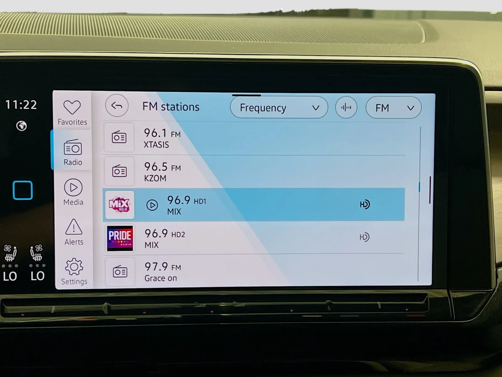 2025 Volkswagen Atlas SE - Photo 10