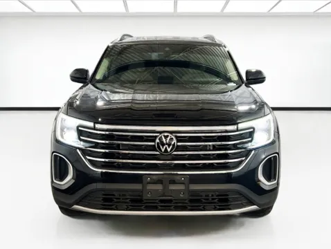 Photos of 2025 Volkswagen Atlas 2.0T SE for sale in Chandler, AZ at STG Auto Group of Chandler