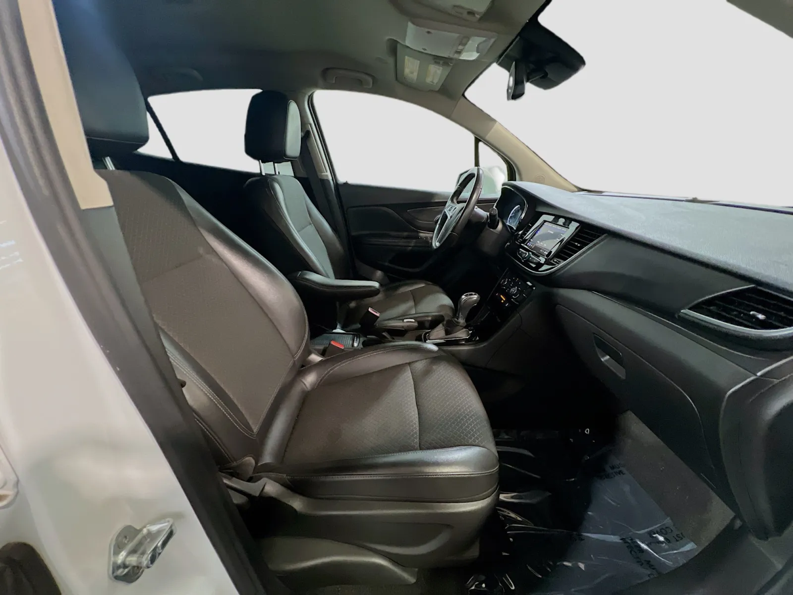 2022 Buick Encore Preferred - Photo 18