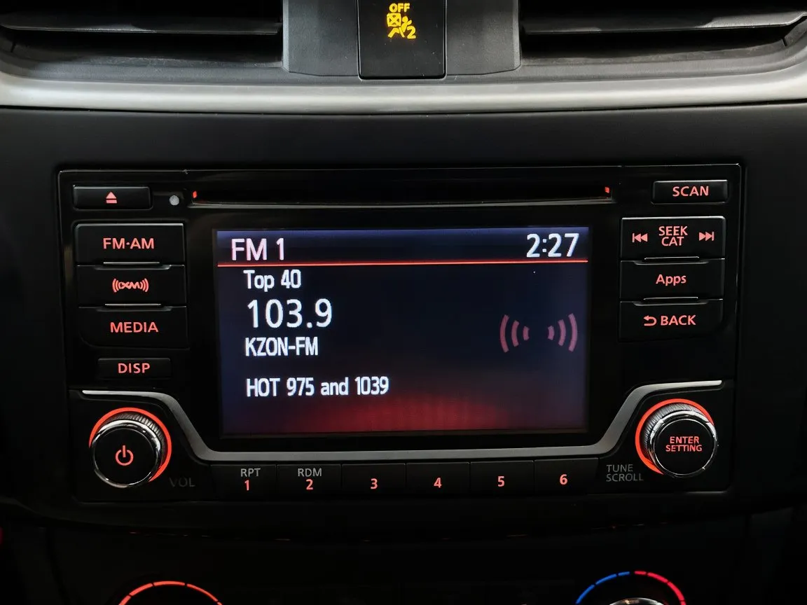 2016 Nissan Sentra SV - Photo 10