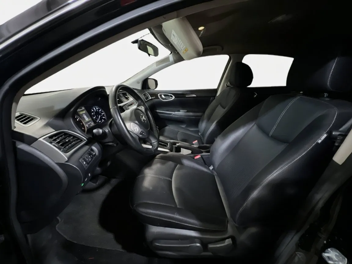 2016 Nissan Sentra SV - Photo 14