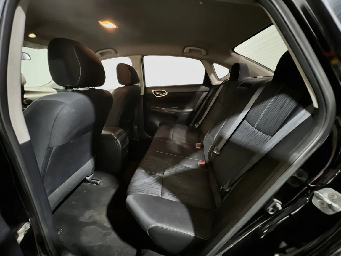 2016 Nissan Sentra SV - Photo 16