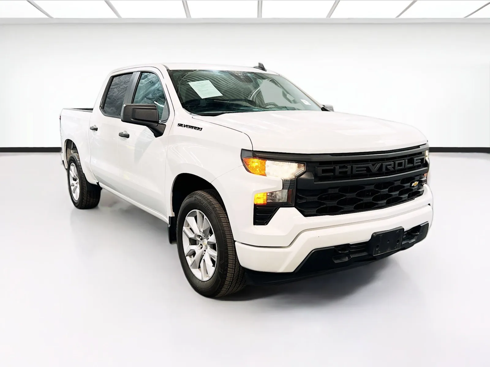 2022 Chevrolet Silverado 1500 Custom - Photo 3