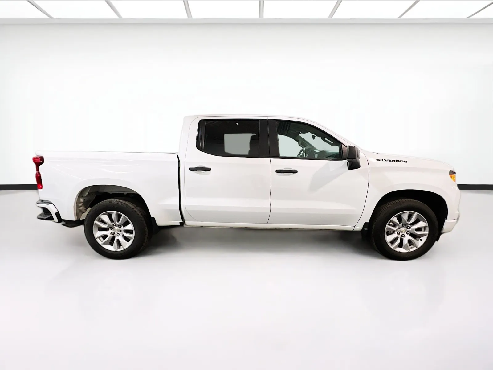 2022 Chevrolet Silverado 1500 Custom - Photo 22