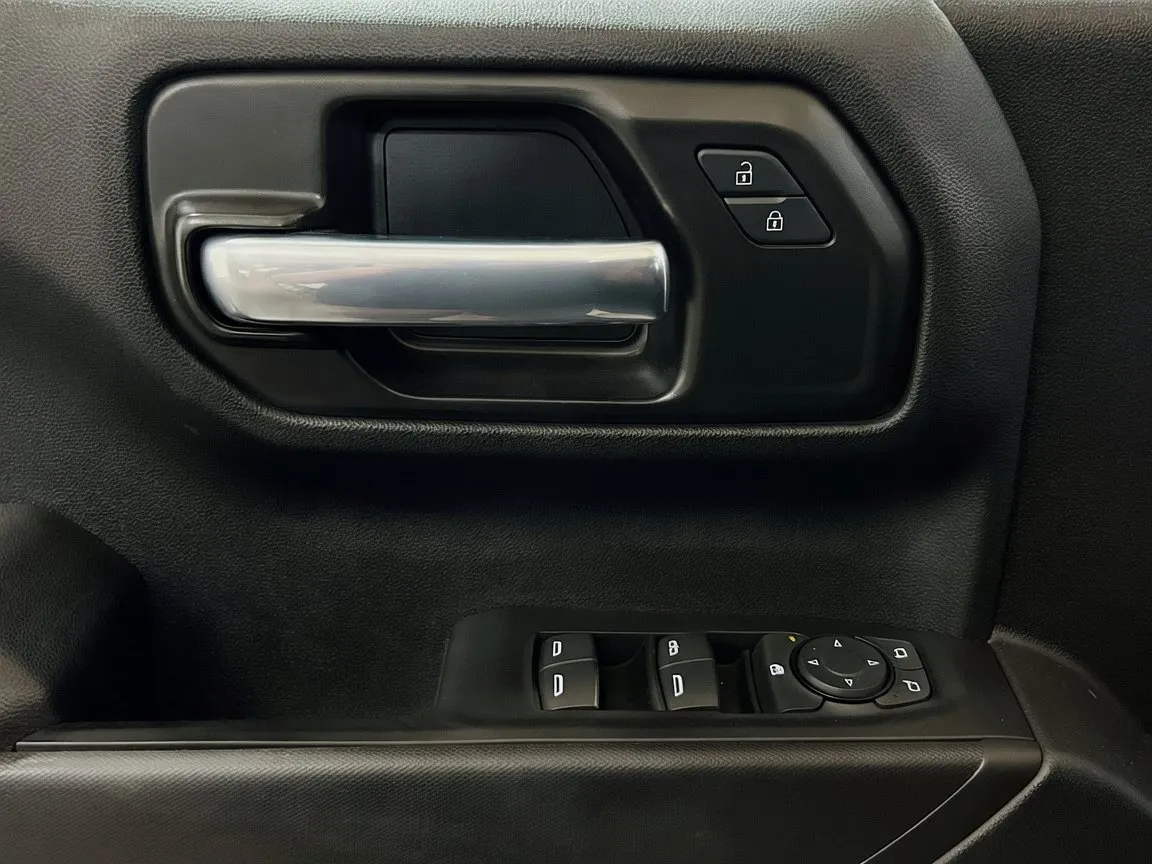 2022 Chevrolet Silverado 1500 Custom - Photo 13