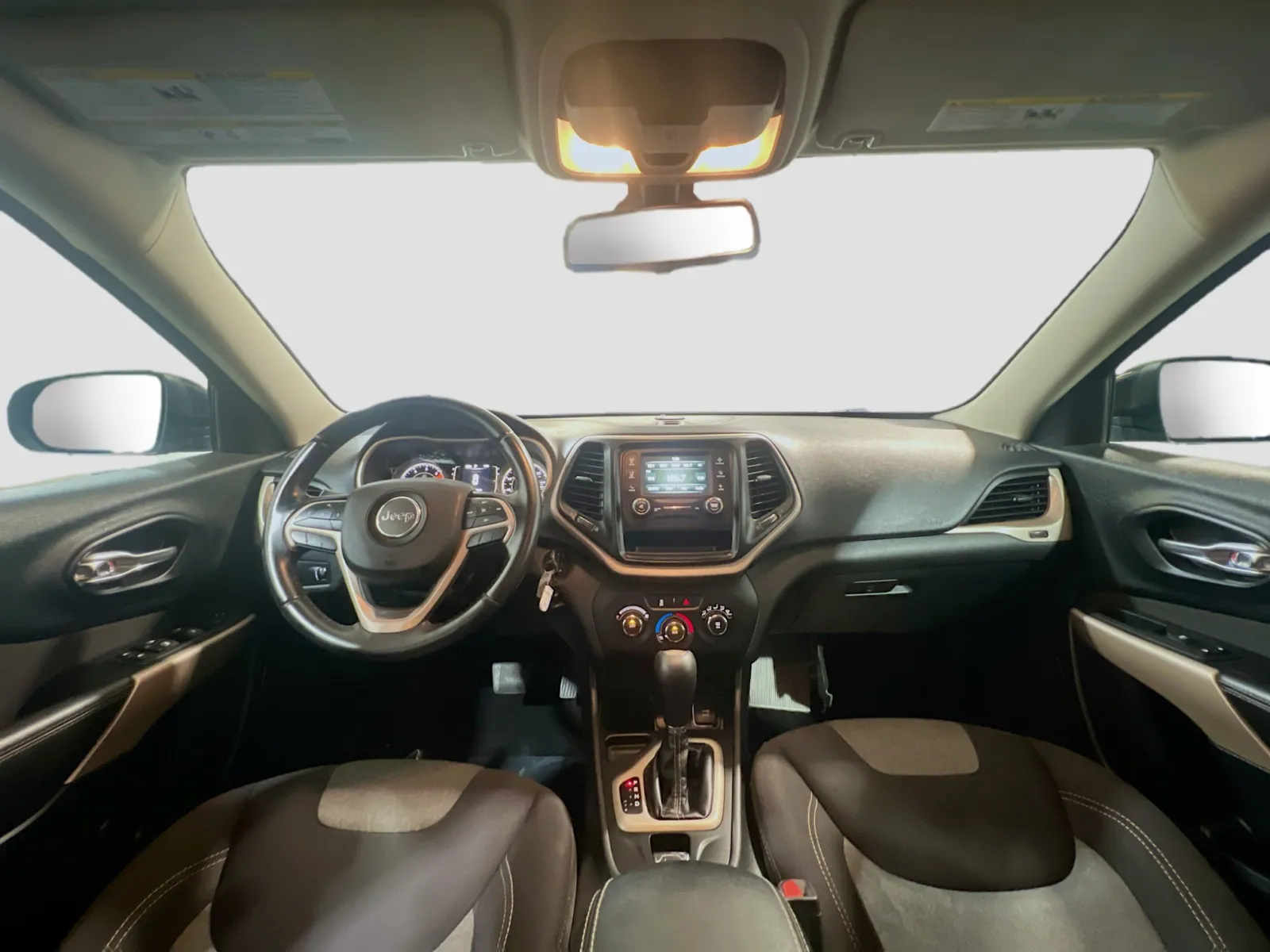 2018 Jeep Cherokee Latitude - Photo 15