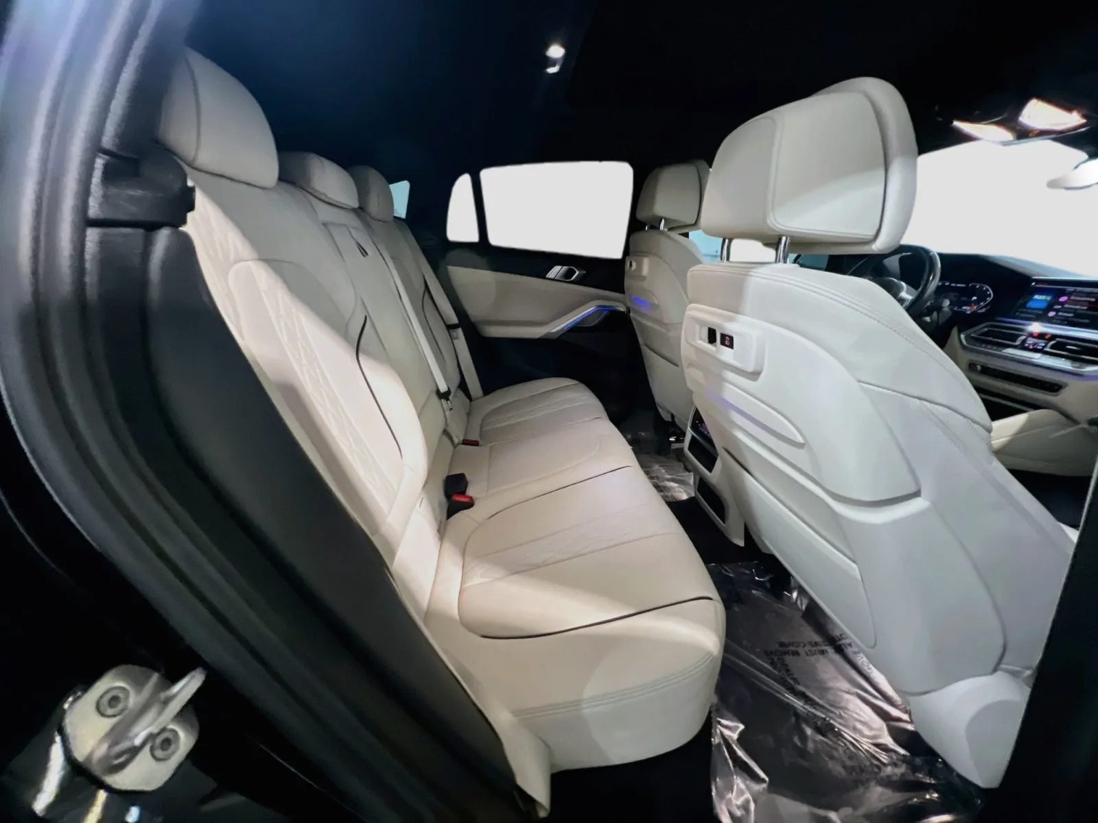 2021 BMW X6 M50i - Photo 22