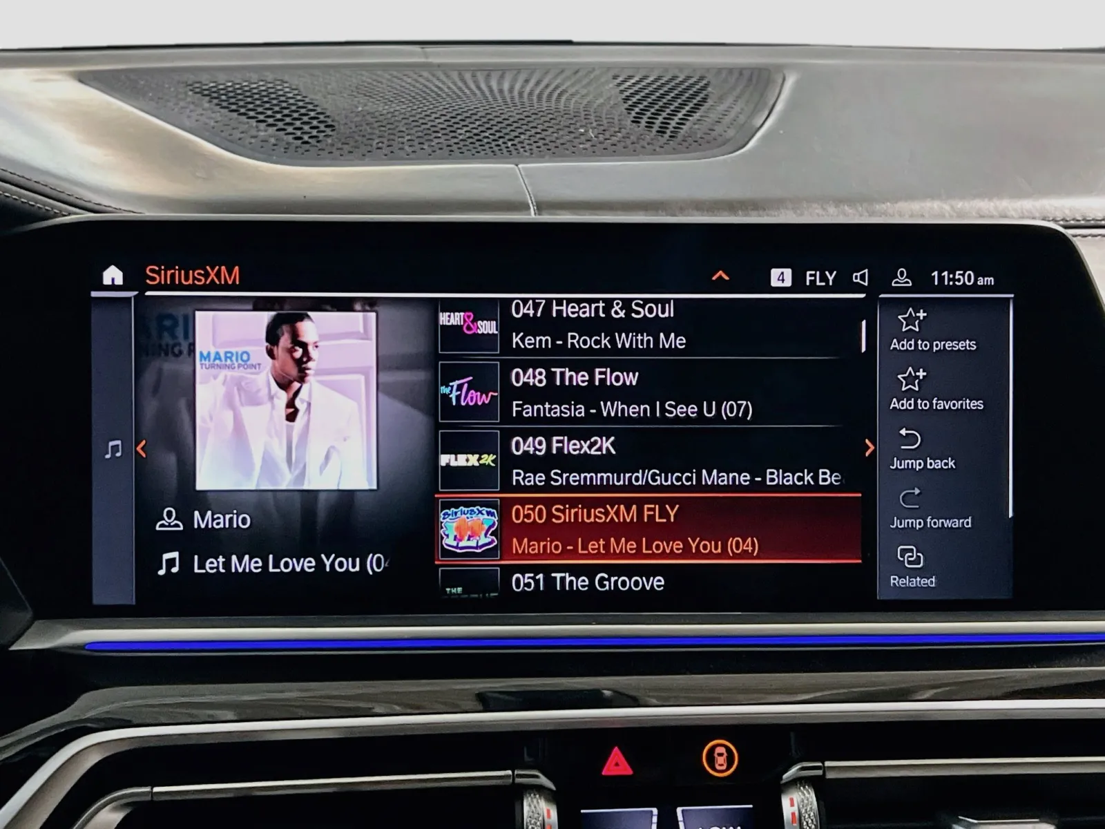 2021 BMW X6 M50i - Photo 11
