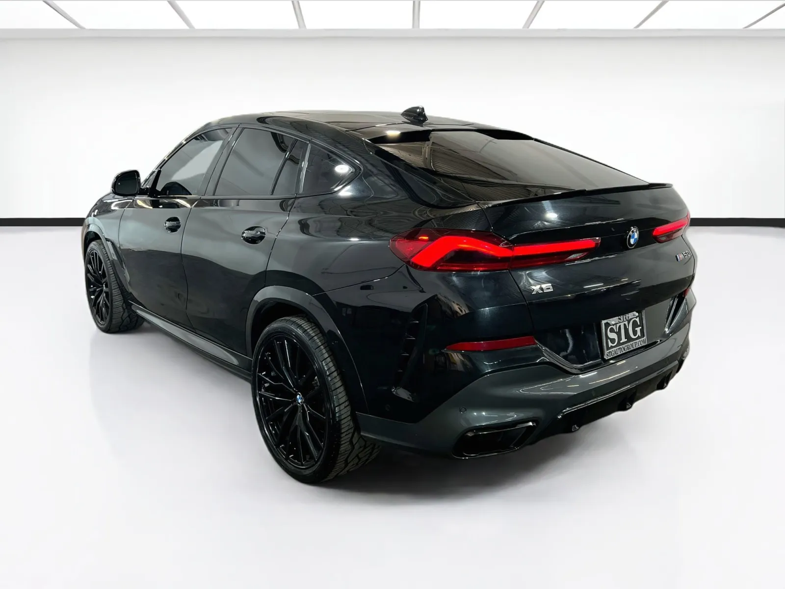 2021 BMW X6 M50i - Photo 6