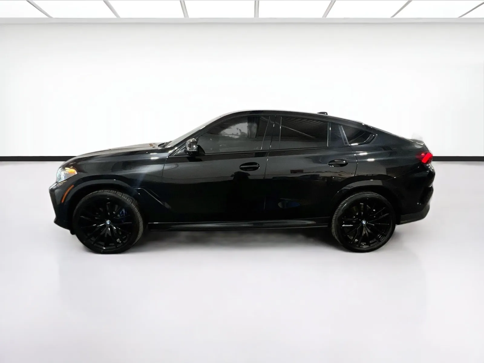 2021 BMW X6 M50i - Photo 25