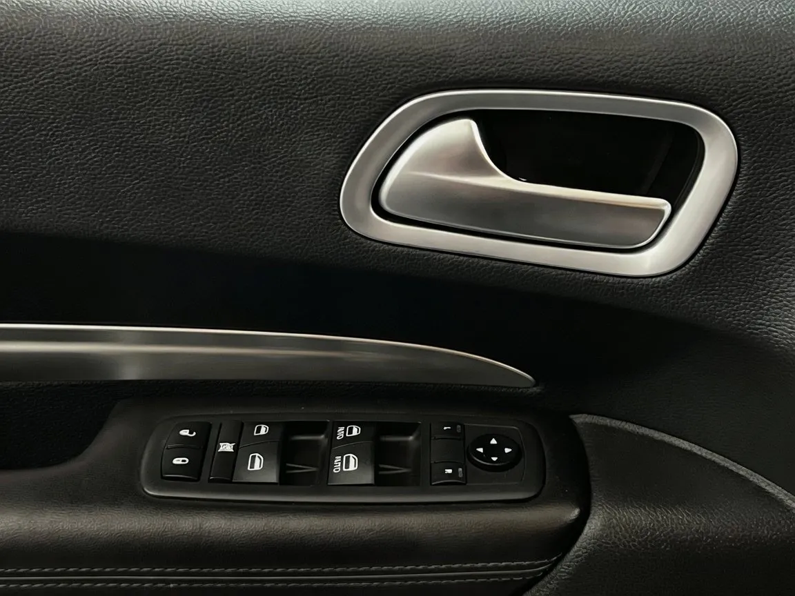 2019 Dodge Durango SXT - Photo 13