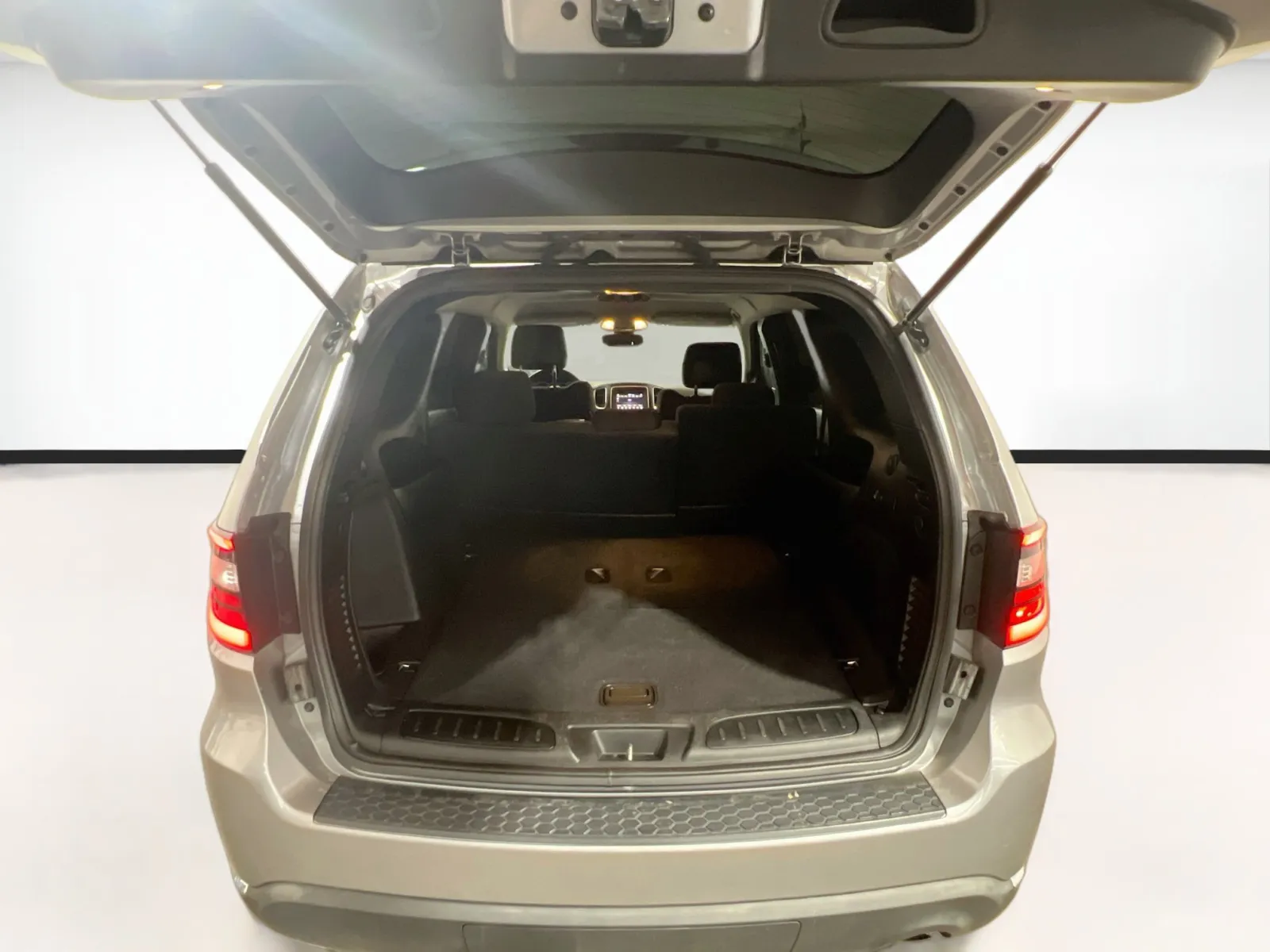 2019 Dodge Durango SXT - Photo 18