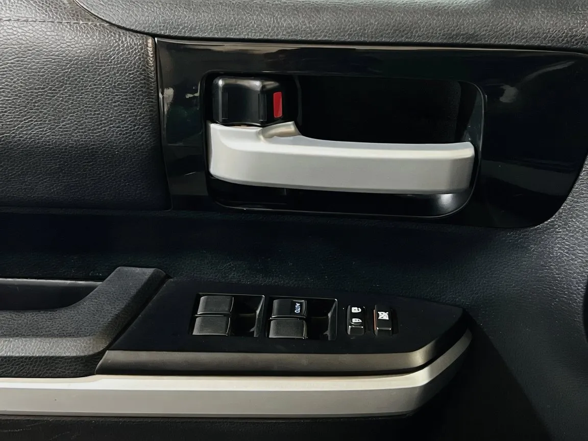 2016 Toyota Tundra SR5 - Photo 13