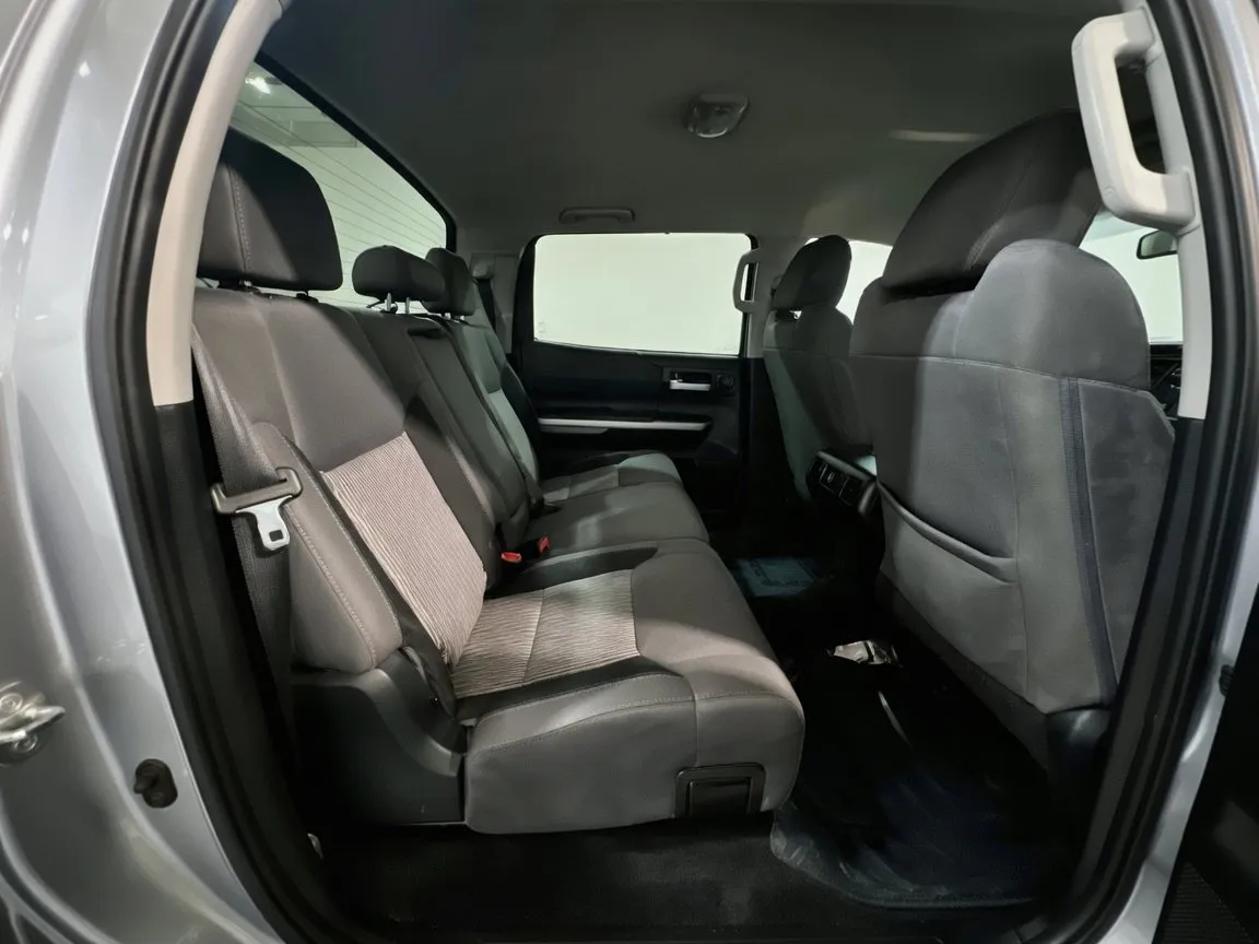 2016 Toyota Tundra SR5 - Photo 18