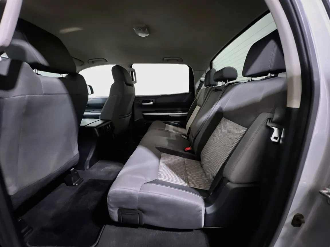 2016 Toyota Tundra SR5 - Photo 16