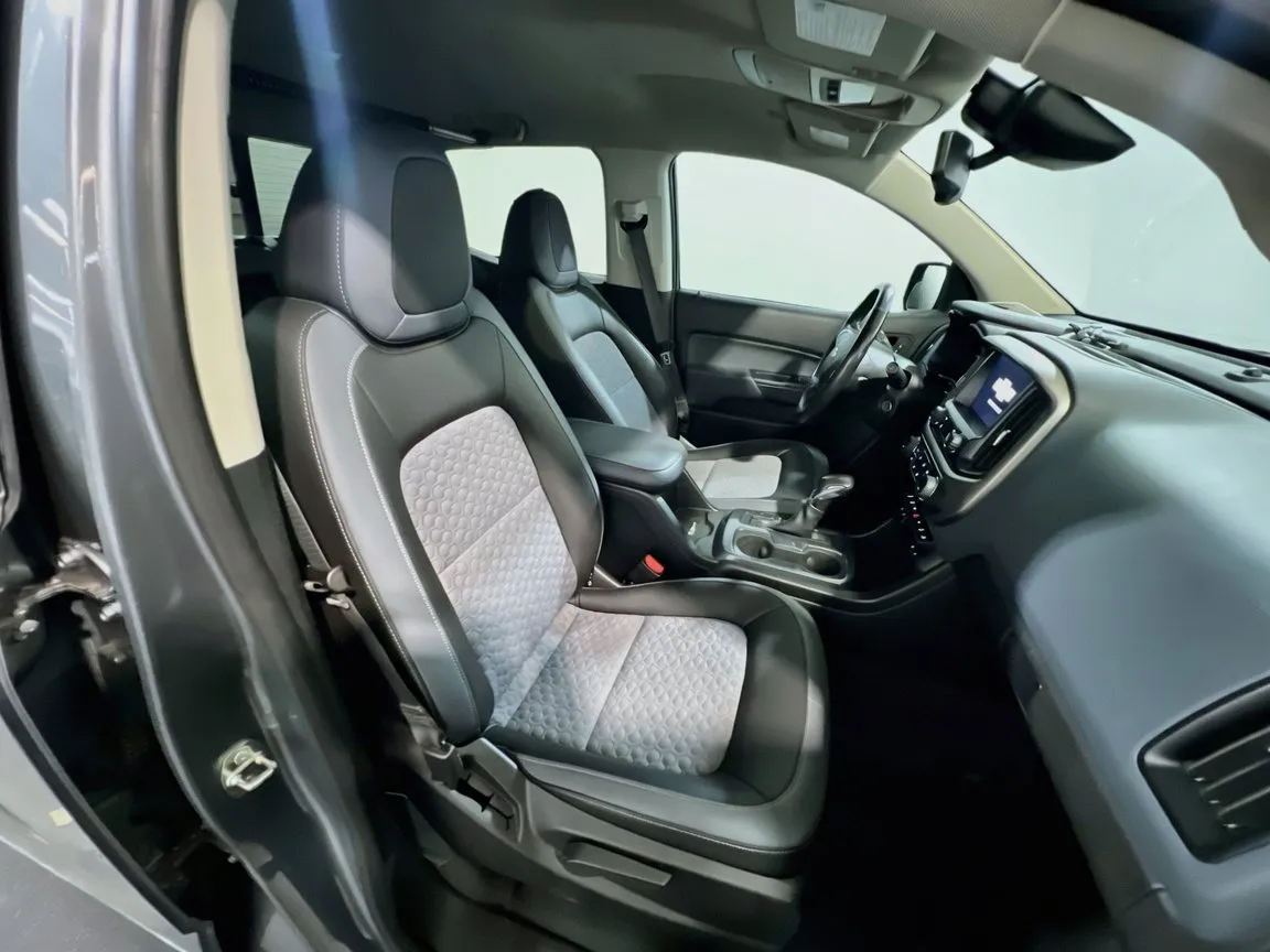 2022 Chevrolet Colorado Z71 - Photo 19