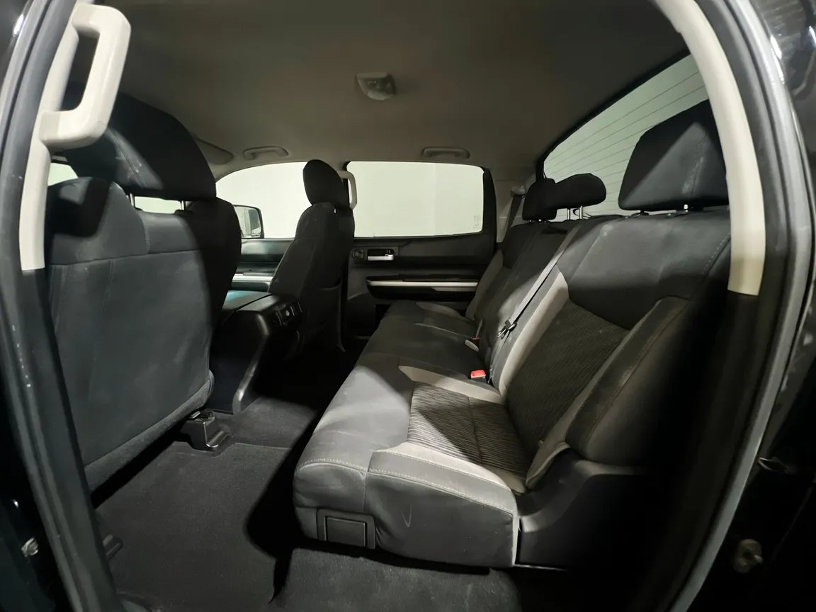 2017 Toyota Tundra SR5 - Photo 16