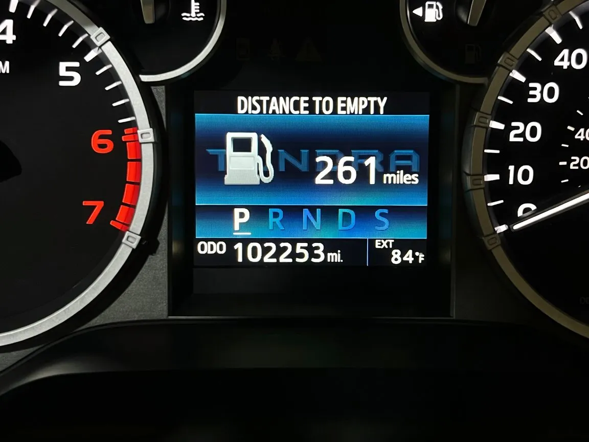 2017 Toyota Tundra SR5 - Photo 8