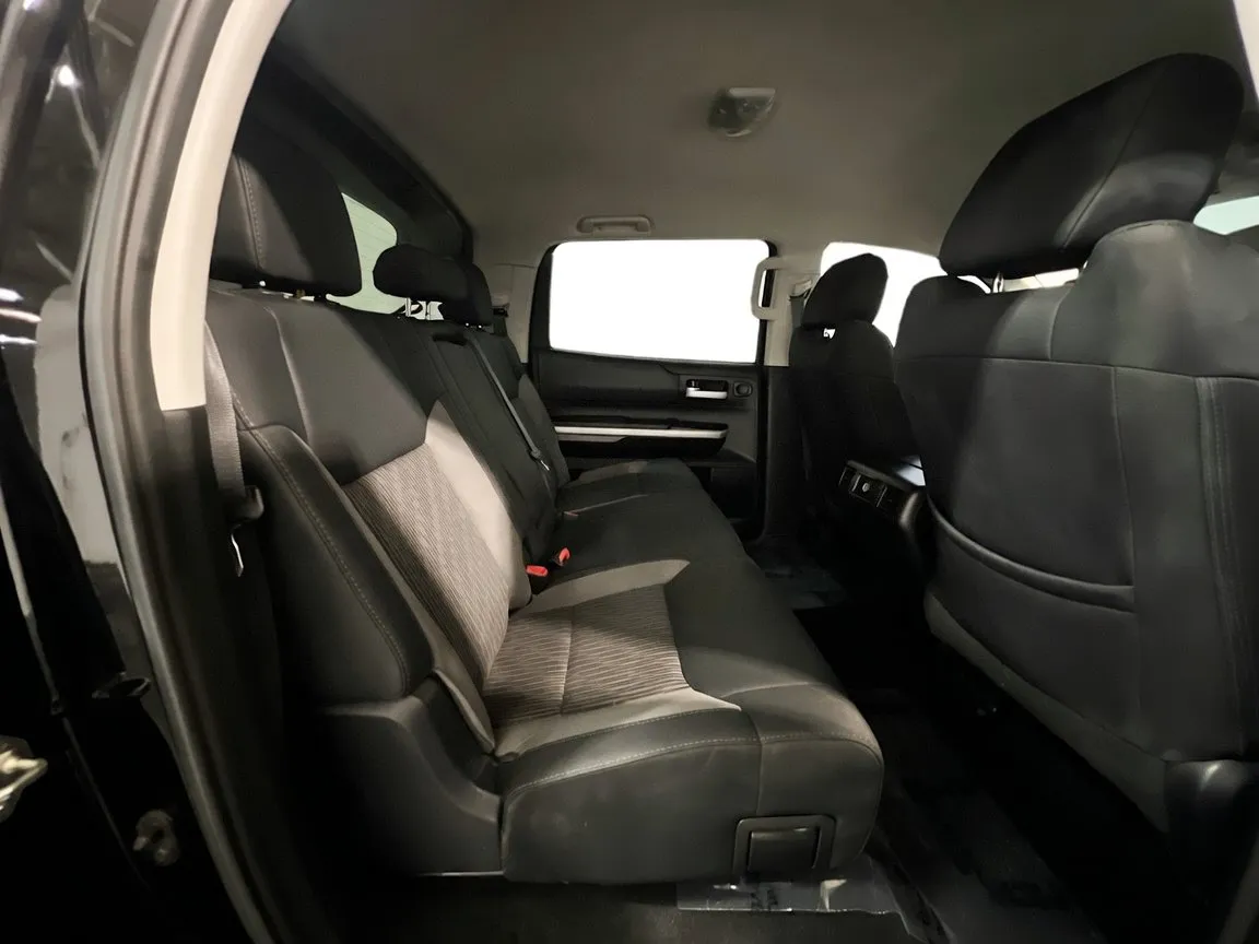 2017 Toyota Tundra SR5 - Photo 18