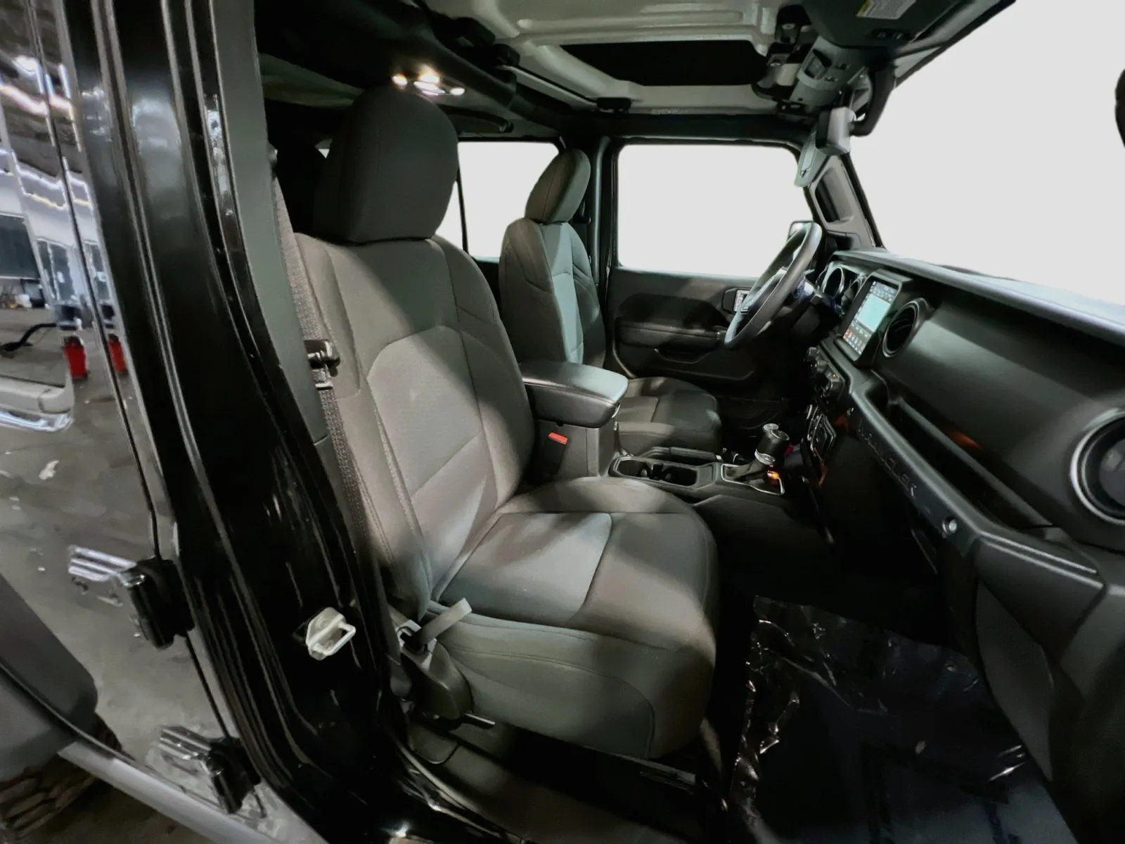 2023 Jeep Wrangler 4xe Willys 4XE - Photo 21