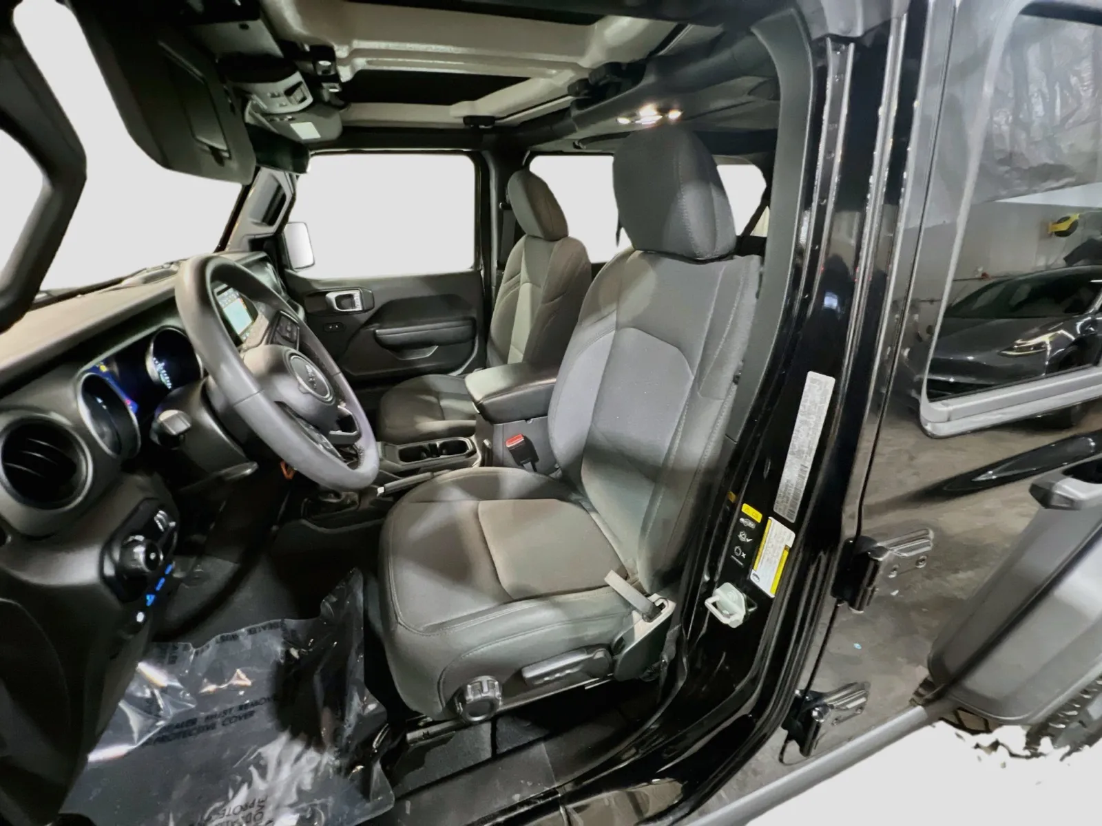 2023 Jeep Wrangler 4xe Willys 4XE - Photo 15