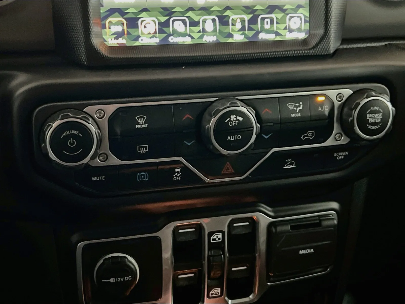 2023 Jeep Wrangler 4xe Willys 4XE - Photo 12
