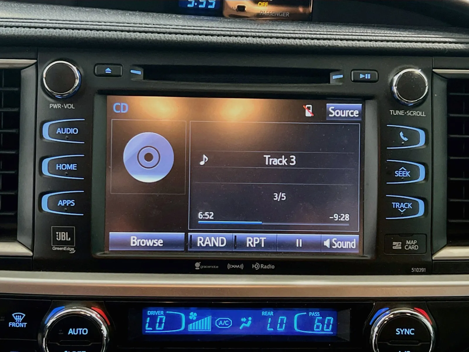 2019 Toyota Highlander Limited - Photo 10