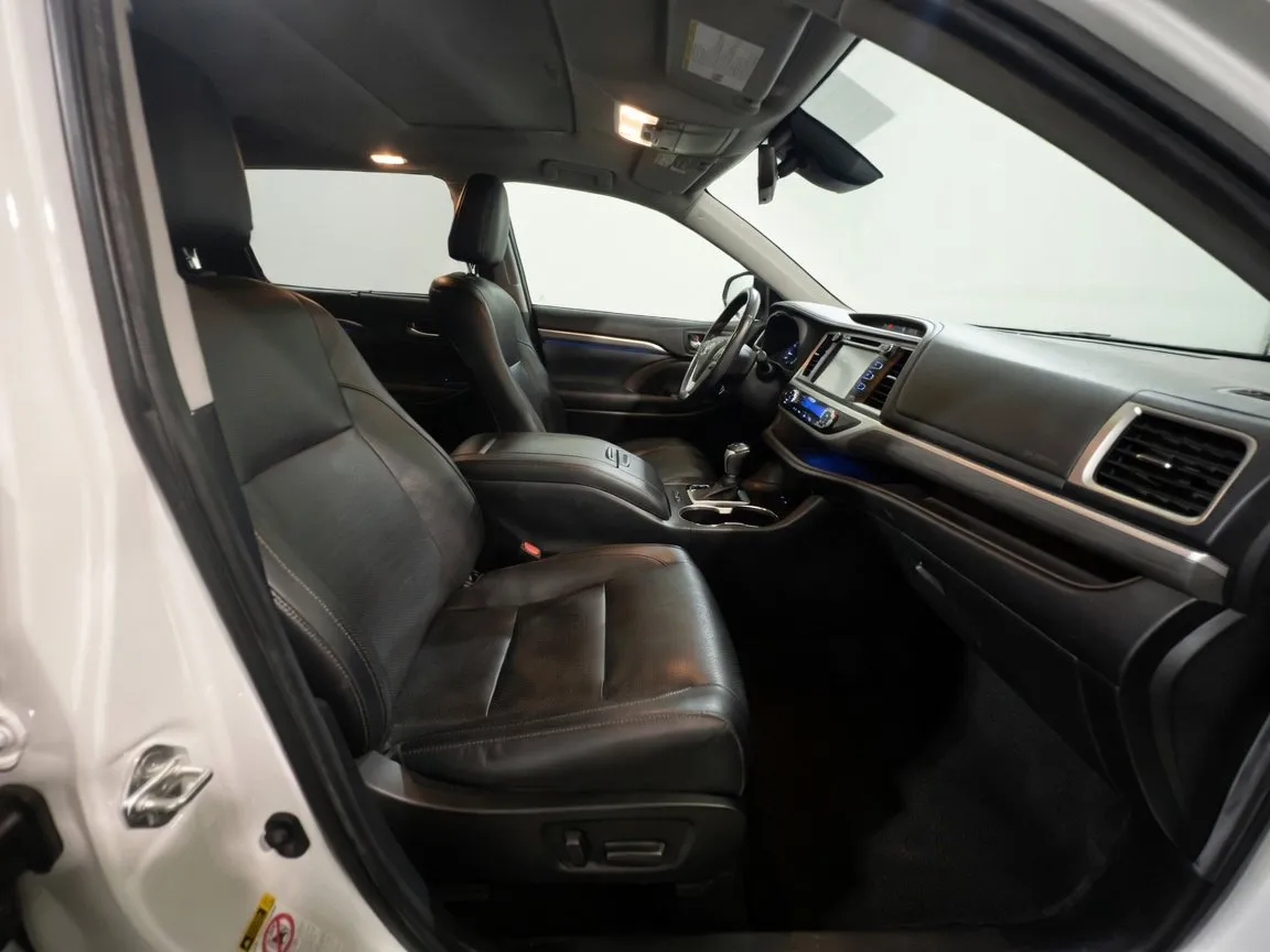 2019 Toyota Highlander Limited - Photo 22