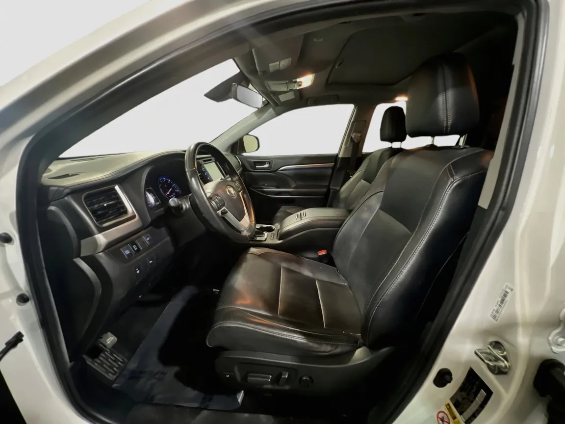 2019 Toyota Highlander Limited - Photo 15