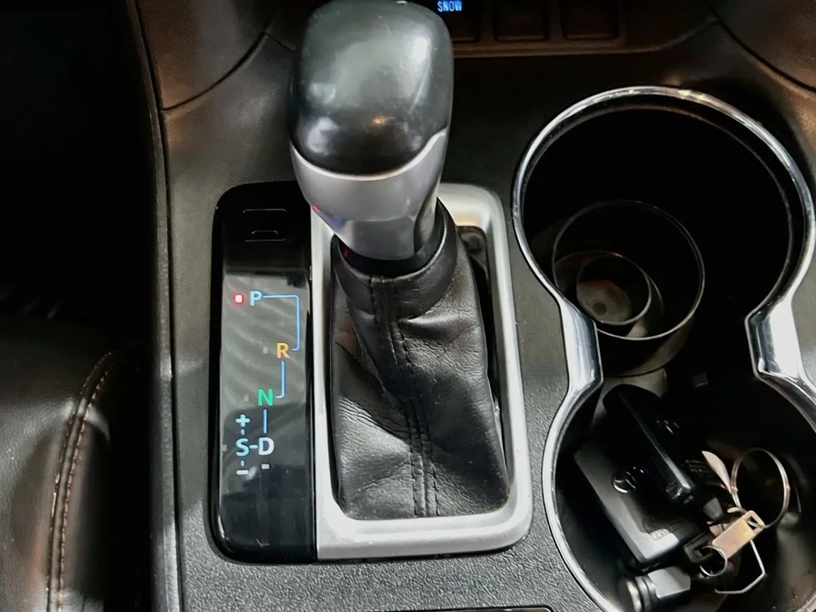 2019 Toyota Highlander Limited - Photo 12