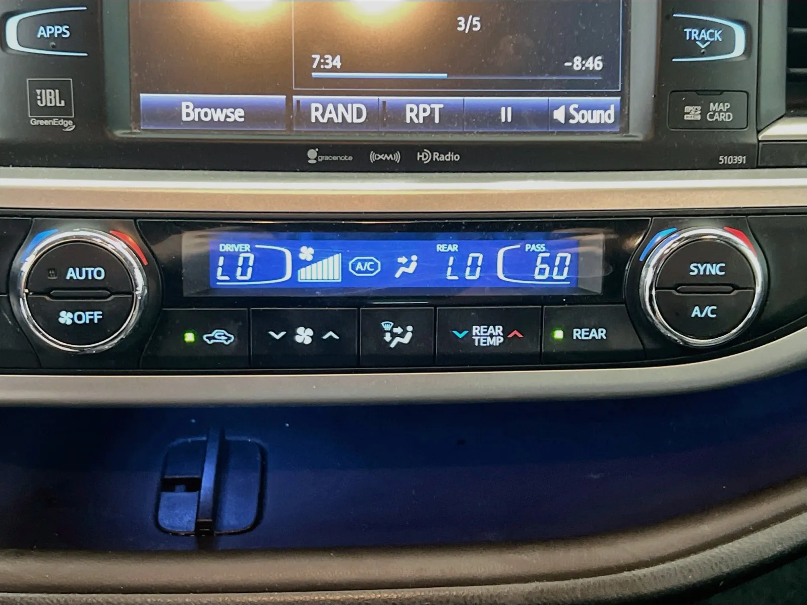 2019 Toyota Highlander Limited - Photo 11