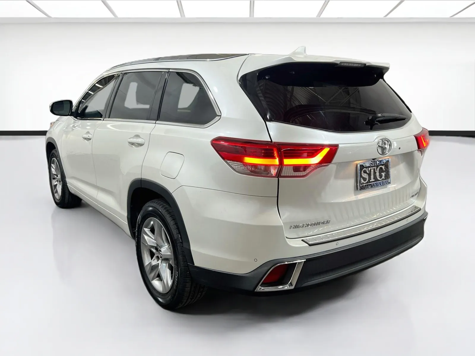2019 Toyota Highlander Limited - Photo 6