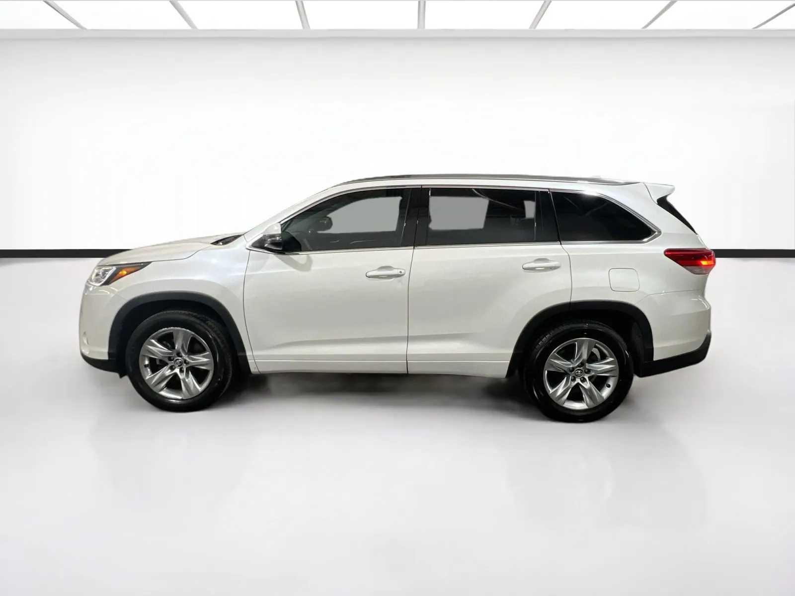 2019 Toyota Highlander Limited - Photo 24