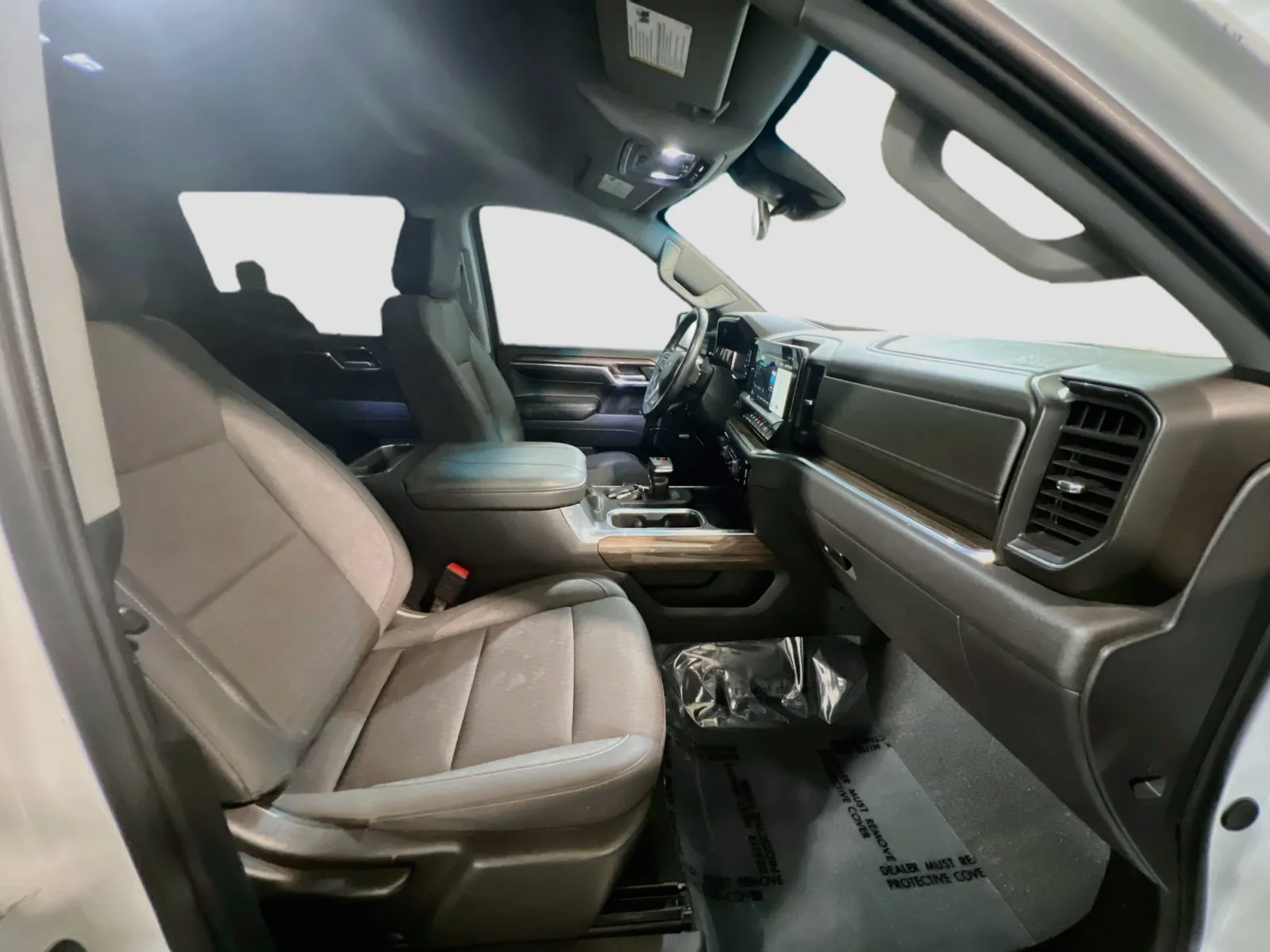 2024 Chevrolet Silverado 1500 RST - Photo 21
