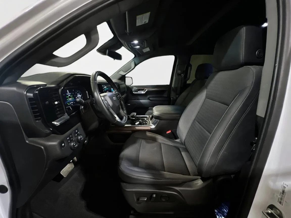 2024 Chevrolet Silverado 1500 RST - Photo 16