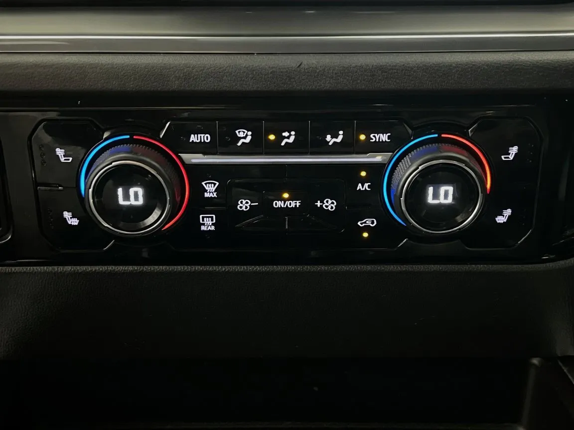 2024 Chevrolet Silverado 1500 RST - Photo 12
