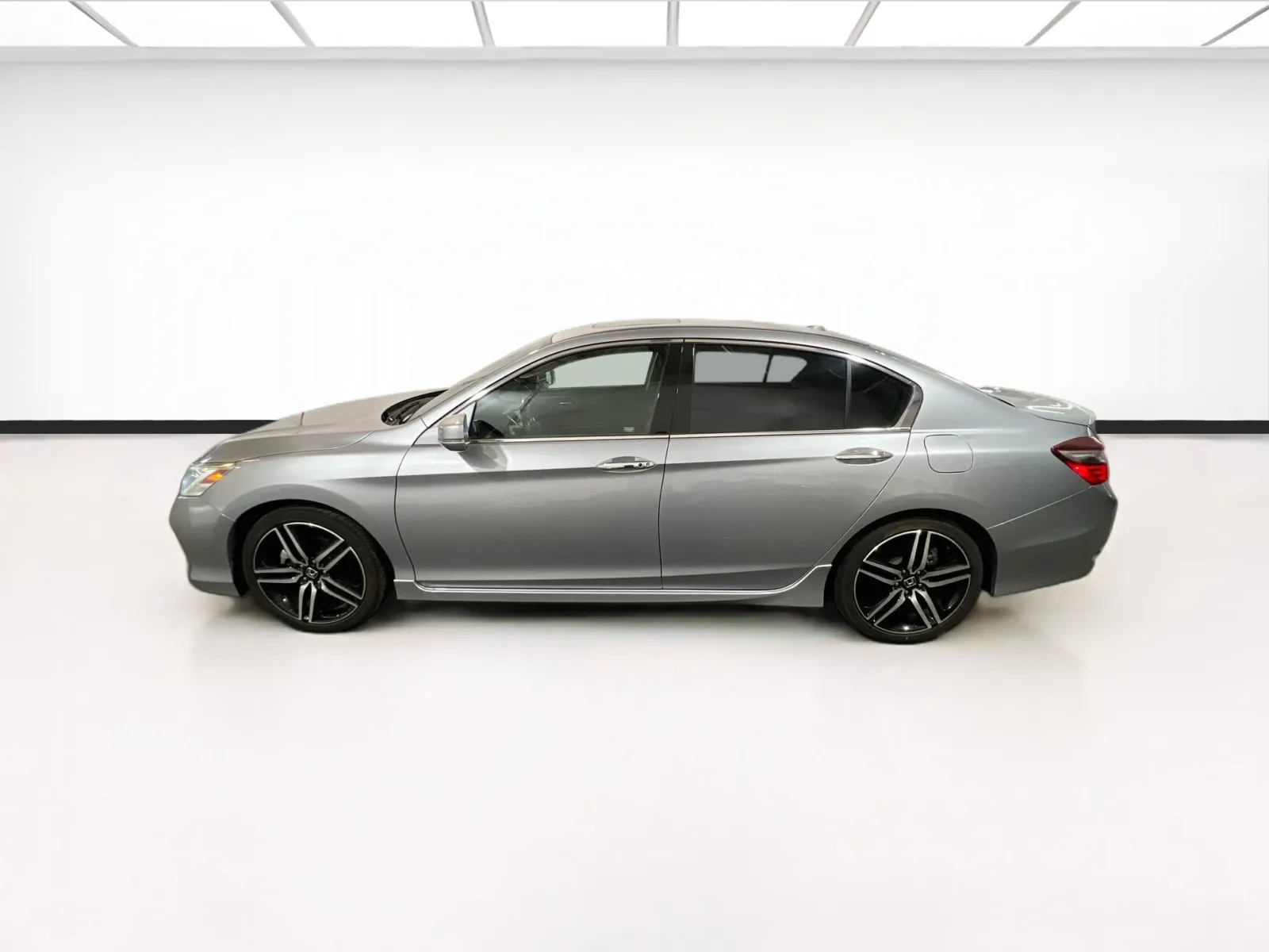 2017 Honda Accord Touring - Photo 24
