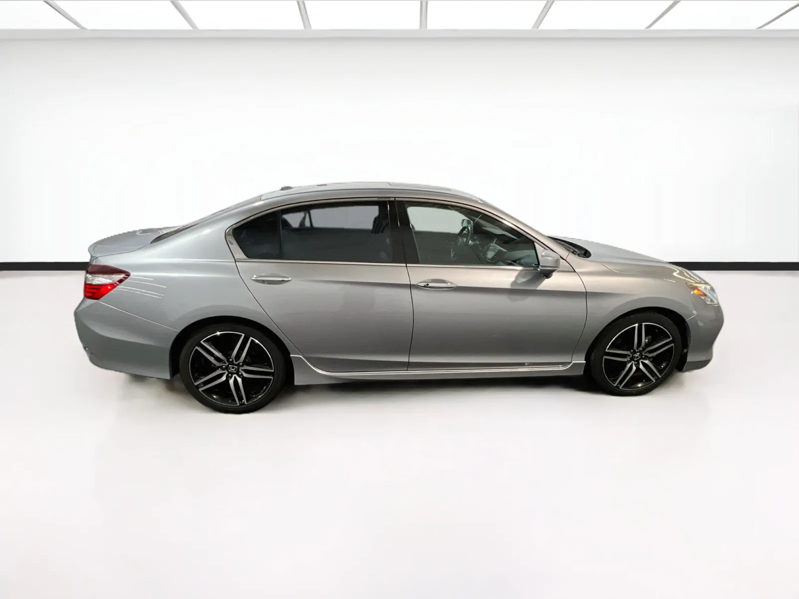 2017 Honda Accord Touring - Photo 26