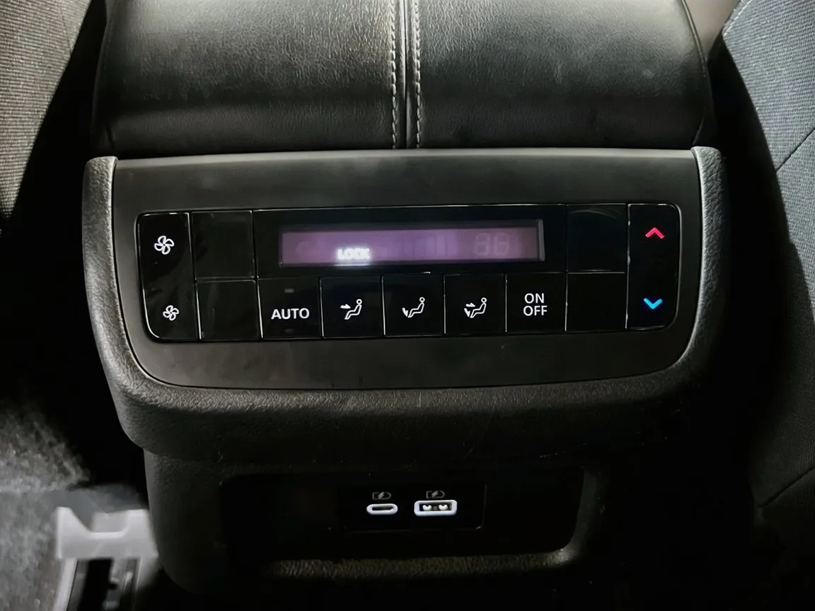 2022 Nissan Pathfinder SV - Photo 17
