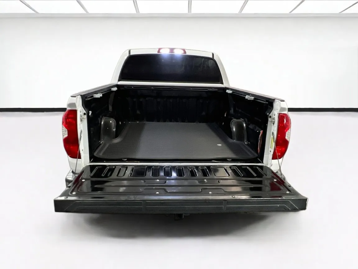 2018 Toyota Tundra SR5 - Photo 19